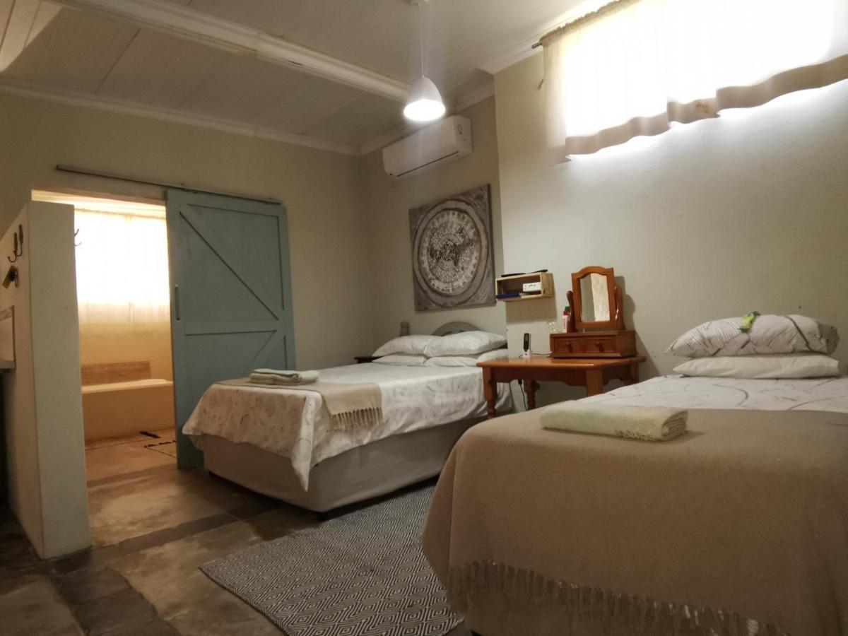 Macnut Bed And Breakfast Mbombela Ngoại thất bức ảnh